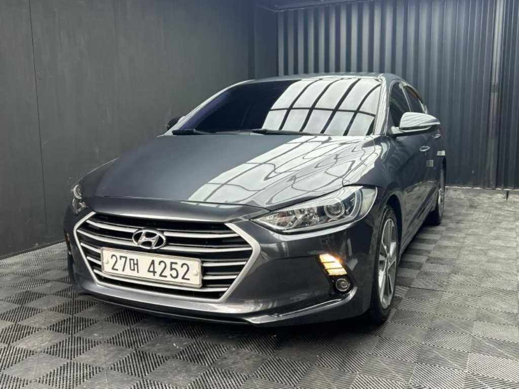HYUNDAI Avante 2017 Gris - Importación desde Corea - HF Imports Iquique - Foto 1