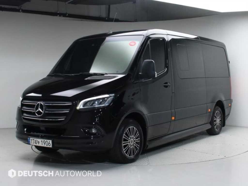 Mercedes Benz Sprinter 2023 Negro - Importación desde Corea - HF Imports Iquique - Foto 1