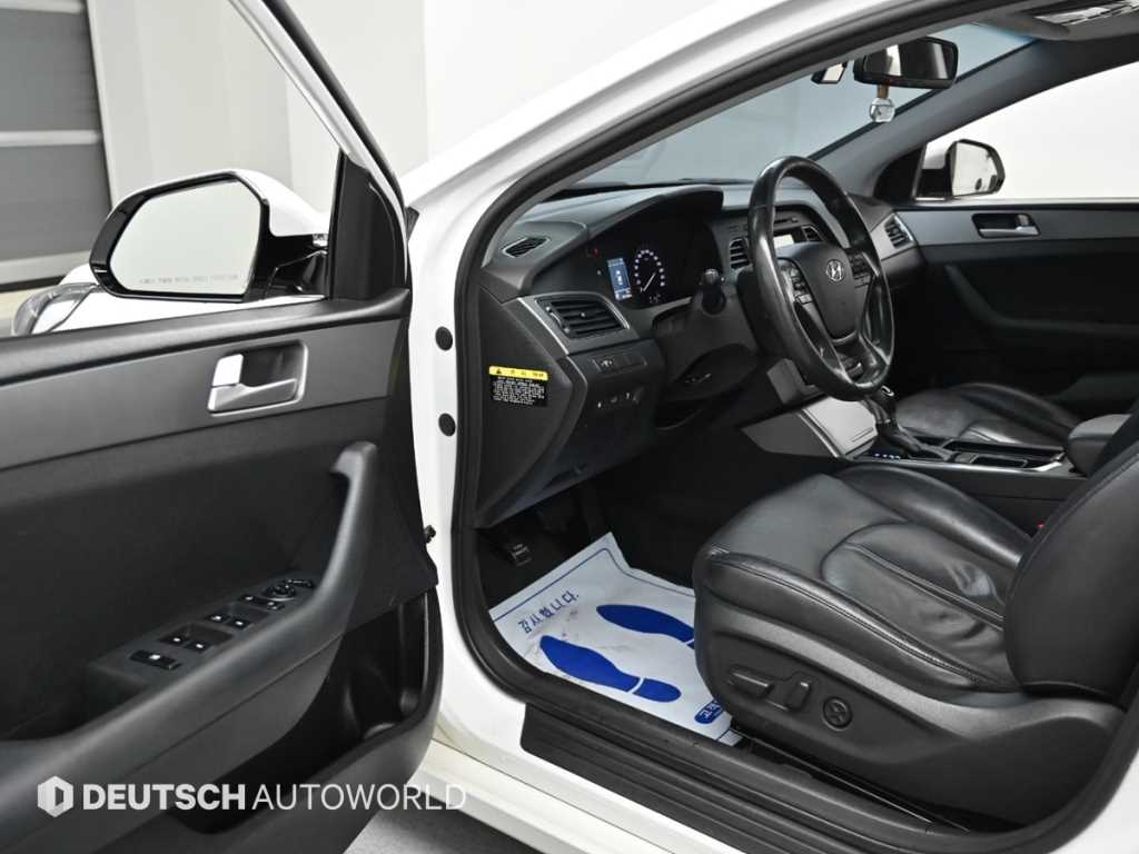 HYUNDAI Sonata - Vista 11