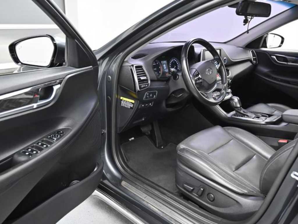 HYUNDAI Grandeur - Vista 11