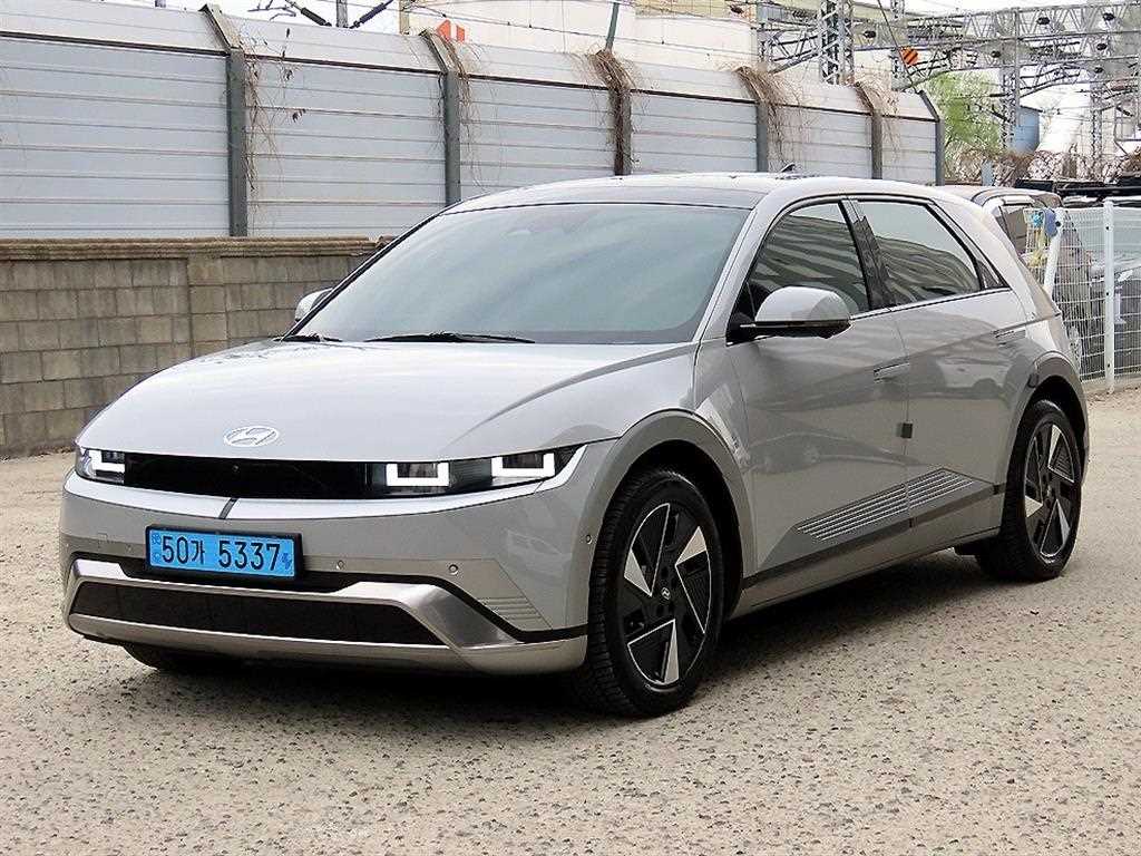 HYUNDAI Ioniq 5 - Vista 2