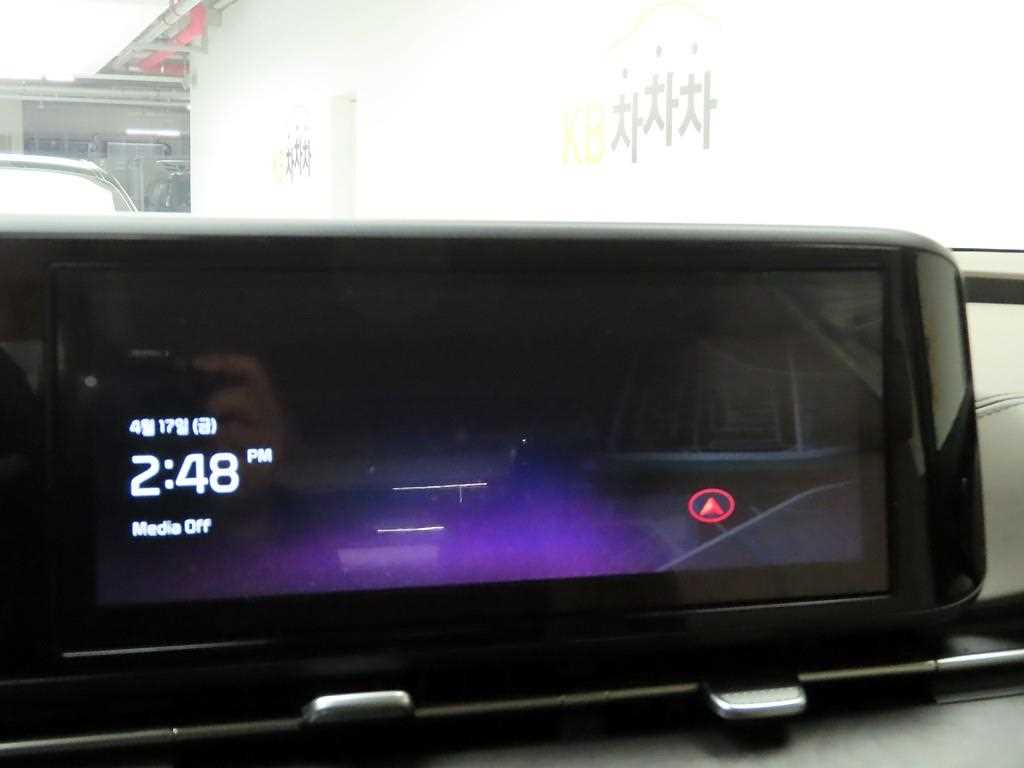 KIA Carnival - Vista 8