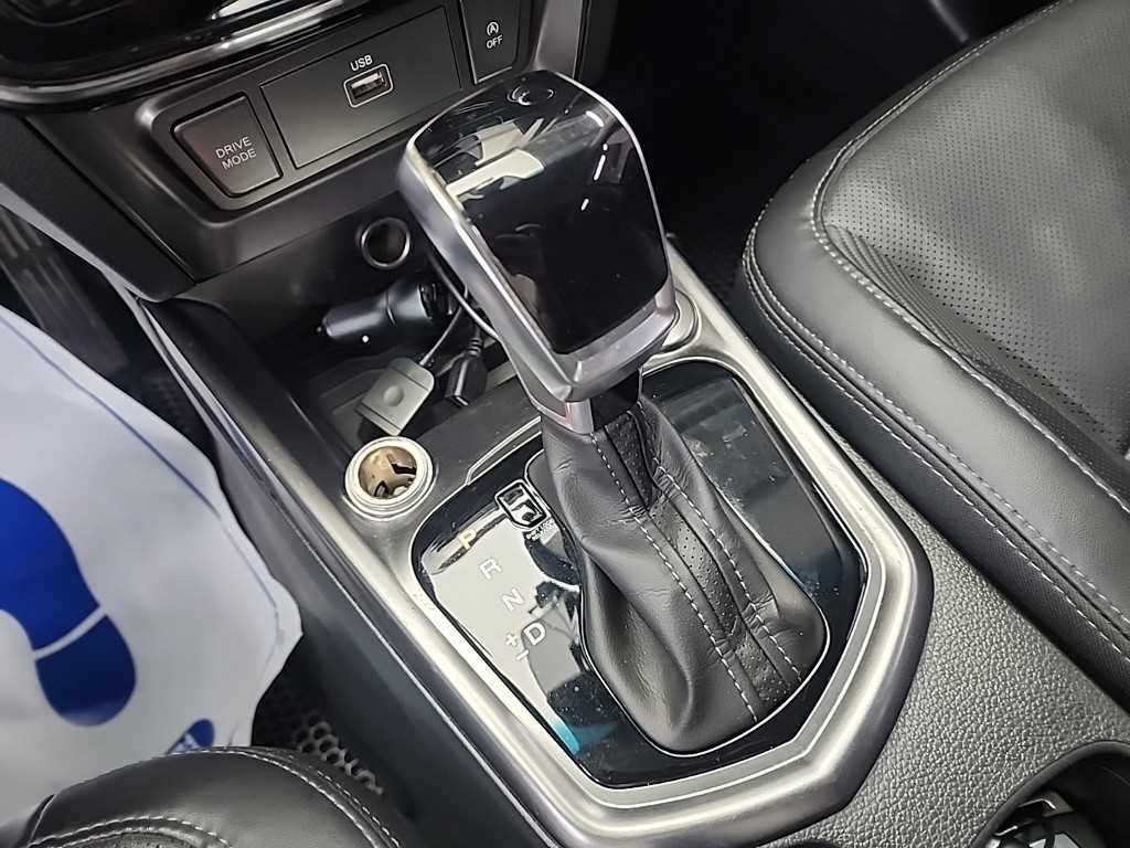 Ssangyong Tivoli - Vista 8