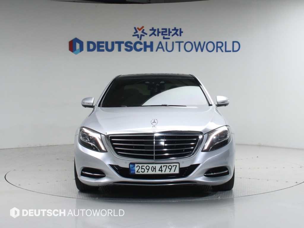 Mercedes Benz S Class - Vista 3