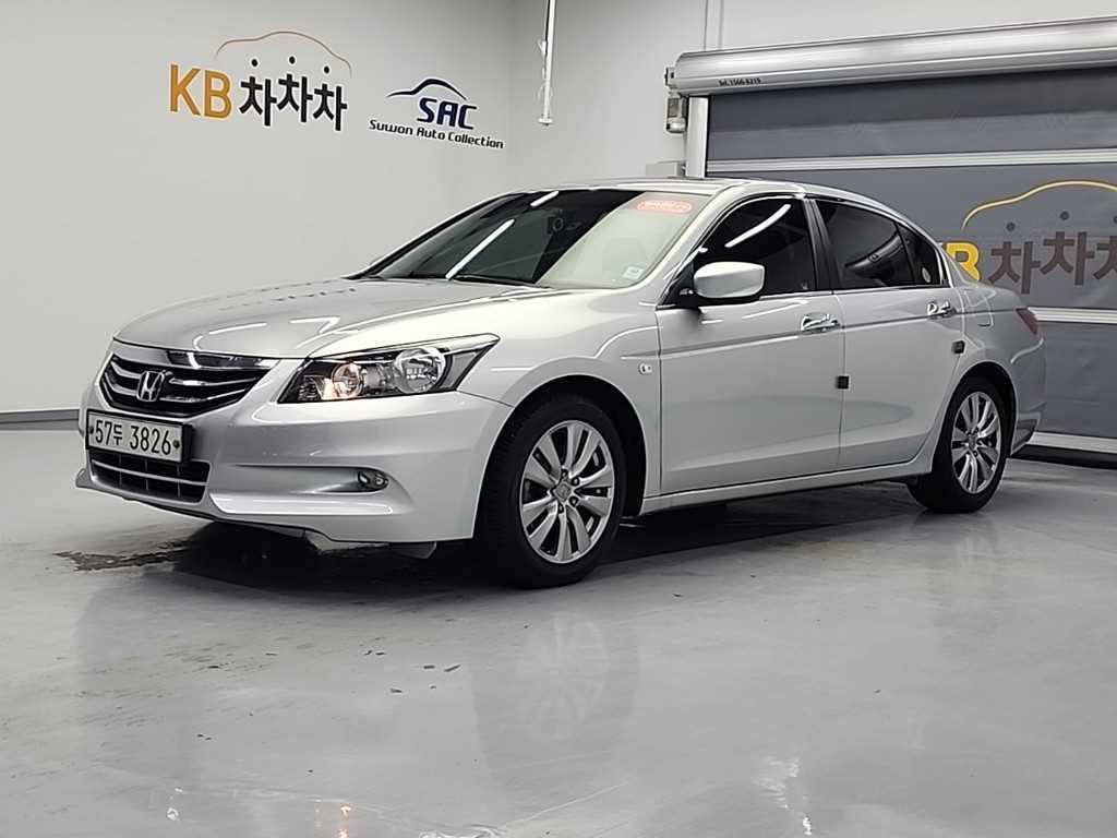 Honda Accord 2012 Plateado - Importación desde Corea - HF Imports Iquique - Foto 1