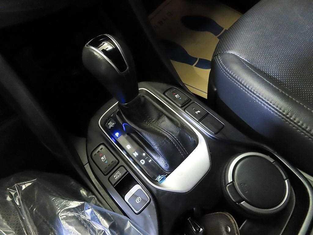 HYUNDAI Maxcruz - Vista 12