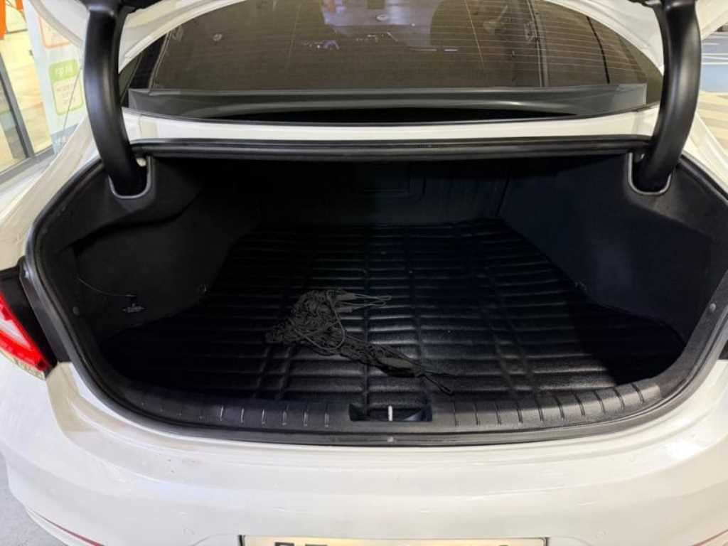 HYUNDAI Grandeur 2019 Blanco - Importación desde Corea - HF Imports Iquique - Foto 17