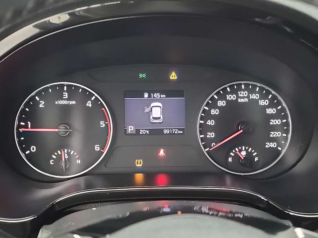 KIA Seltos - Vista 6