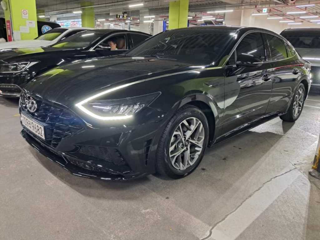 HYUNDAI Sonata - Vista 2