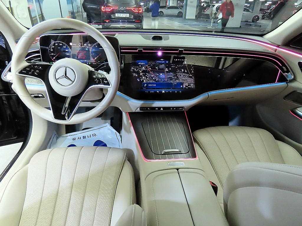 Mercedes Benz E class - Vista 10