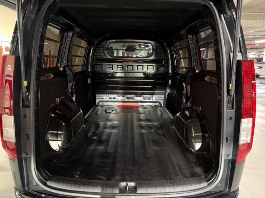 HYUNDAI Staria 2022 Negro - Importación desde Corea - HF Imports Iquique - Foto 19