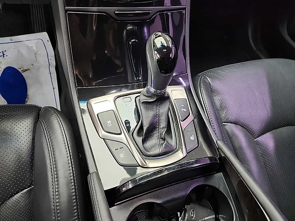 HYUNDAI Grandeur - Vista 8