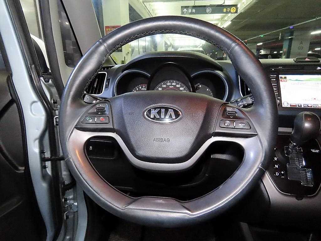 KIA Ray - Vista 8