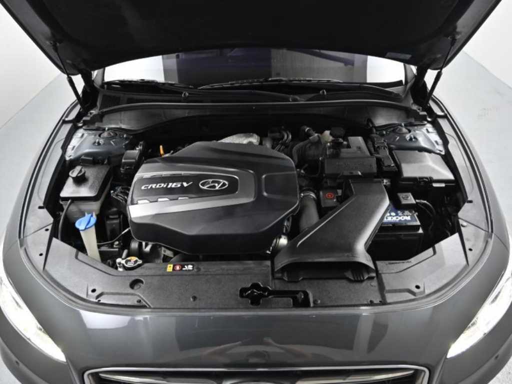 HYUNDAI Grandeur - Vista 6