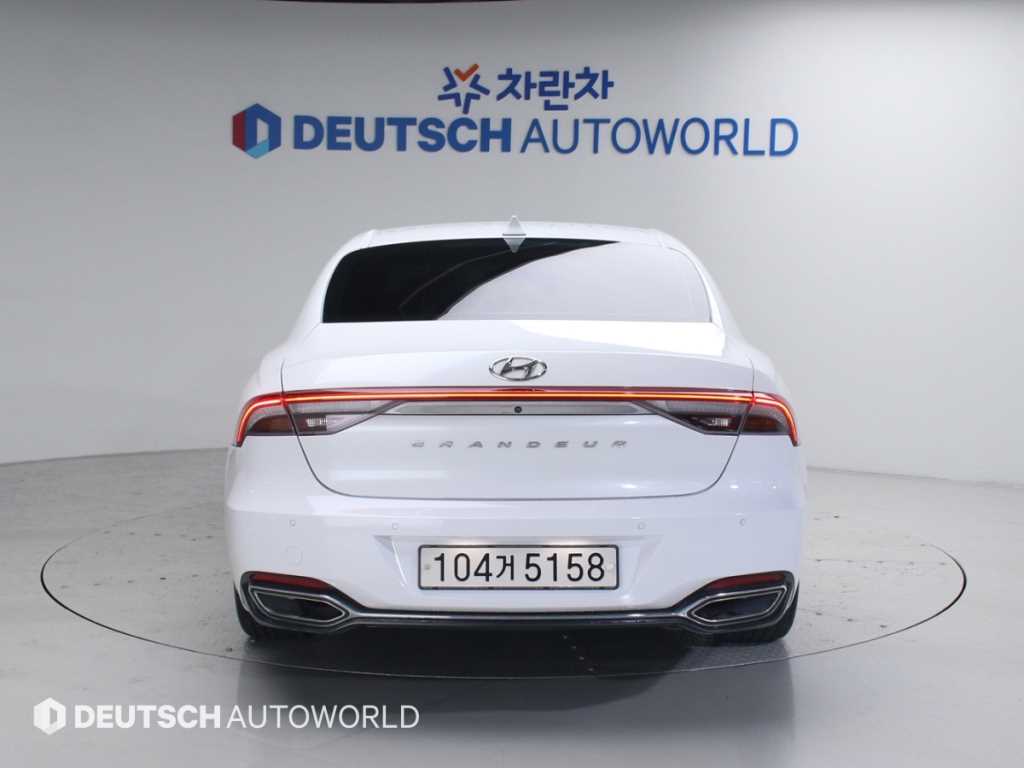 HYUNDAI Grandeur - Vista 4