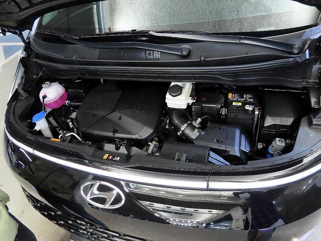 HYUNDAI Staria 2024 Negro - Importación desde Corea - HF Imports Iquique - Foto 17