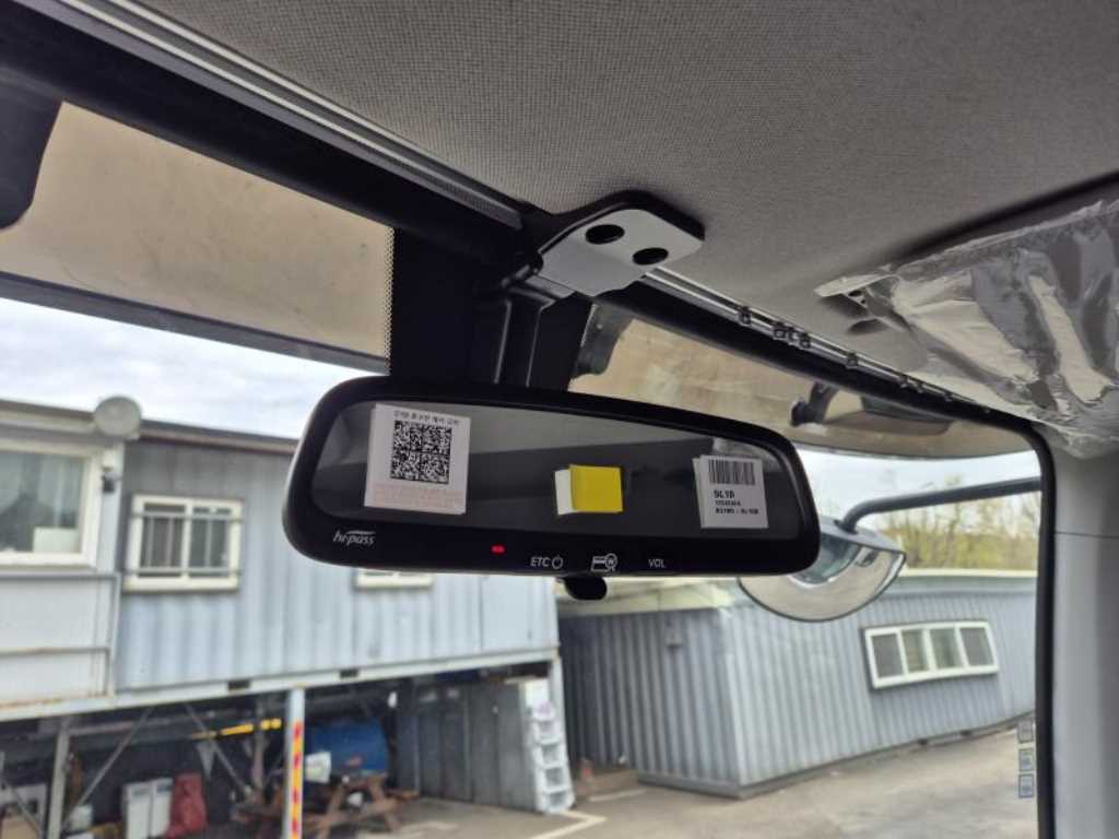 medium and large cargo truck 2023 Blanco - Importación desde Corea - HF Imports Iquique - Foto 18