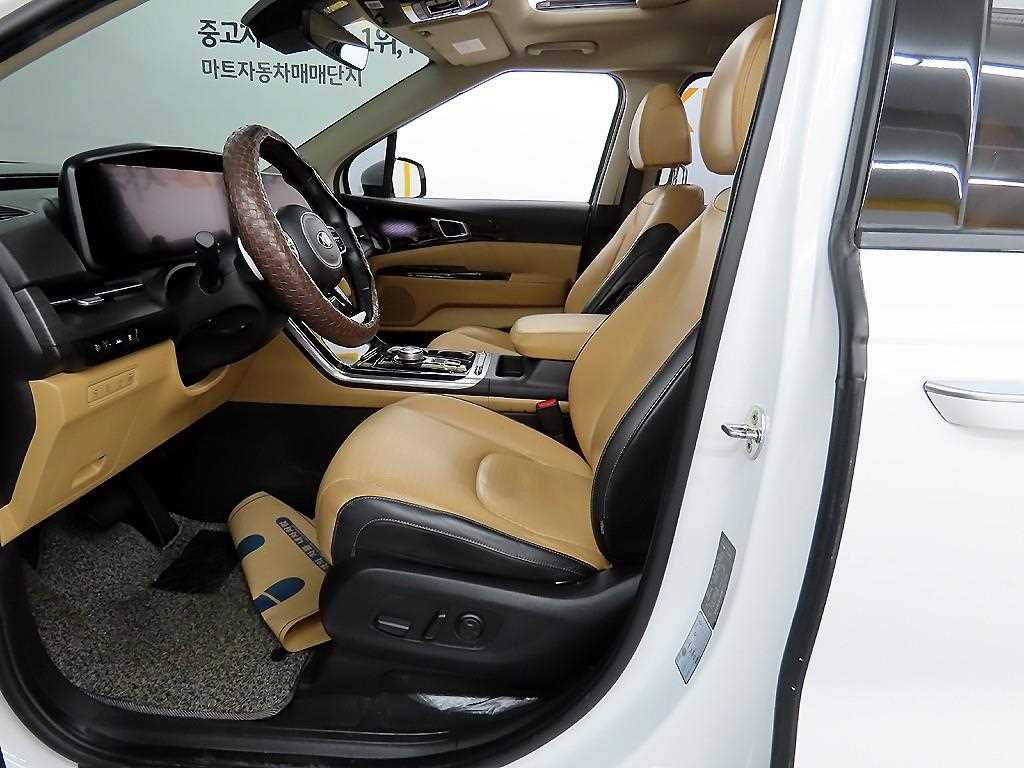 KIA Carnival - Vista 5
