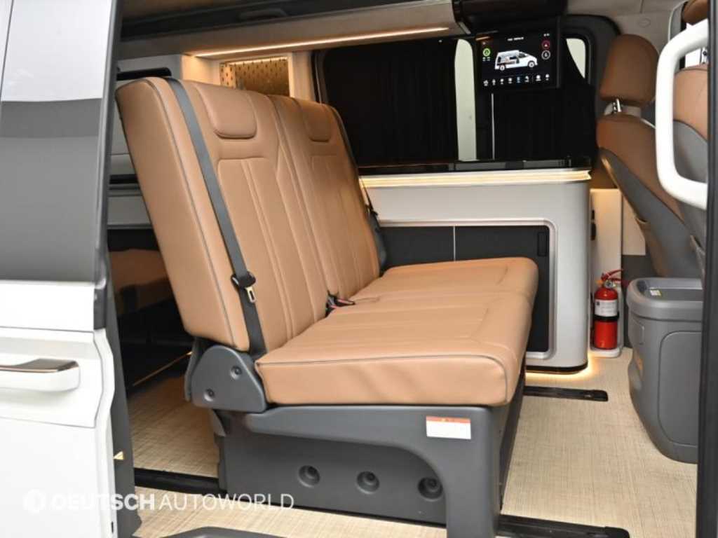 HYUNDAI Staria - Vista 12