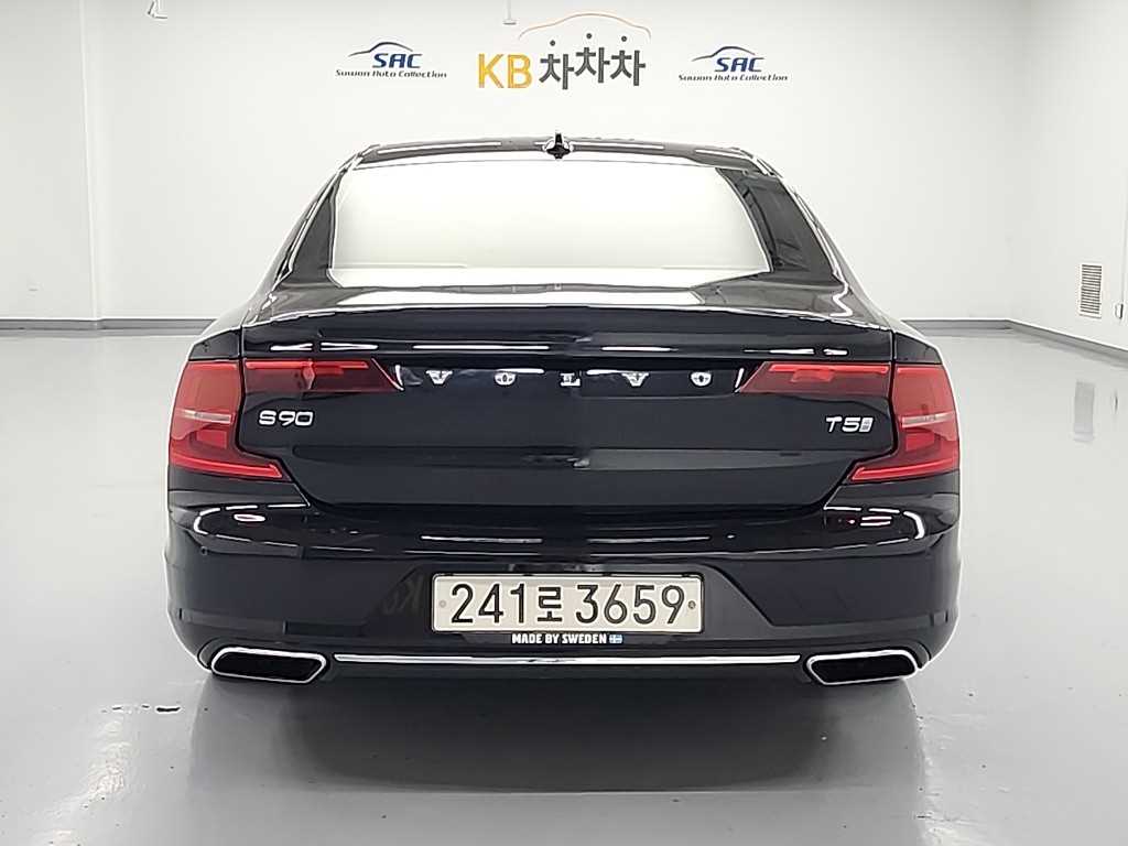 Volvo S90 - Vista 3