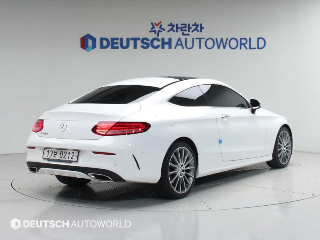 Mercedes Benz C Class - Vista 2