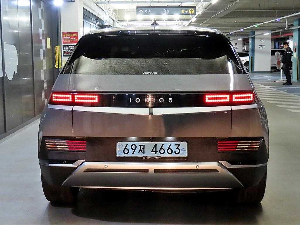 HYUNDAI Ioniq 5 - Vista 5