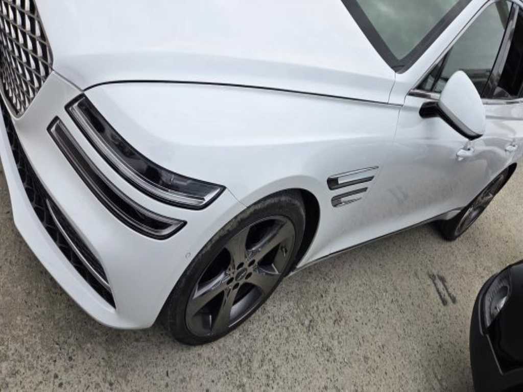 Genesis G80 - Vista 6