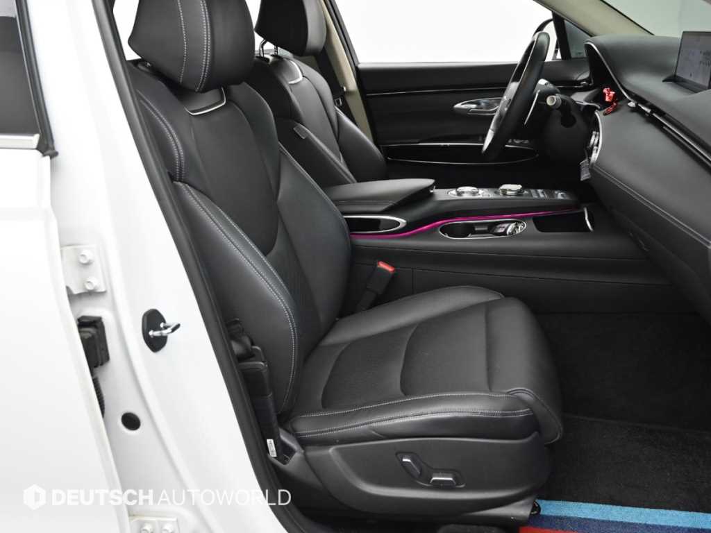 Genesis GV70 - Vista 10