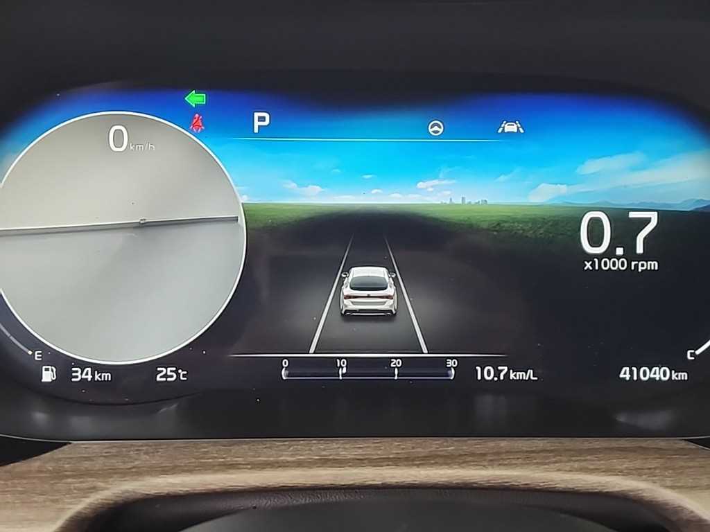 KIA K5 - Vista 6