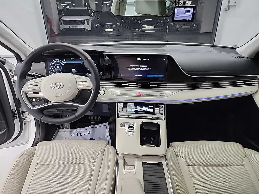 HYUNDAI Grandeur - Vista 7