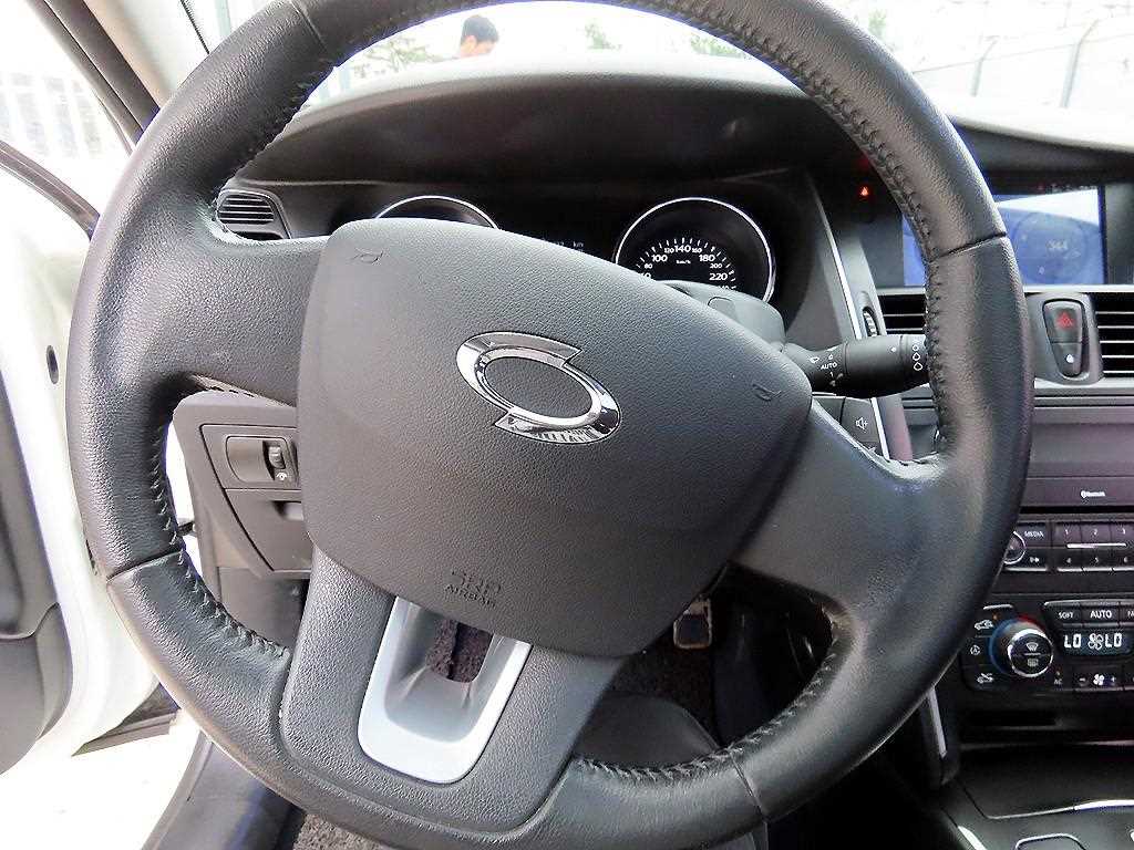 SAMSUNG SM7 - Vista 8