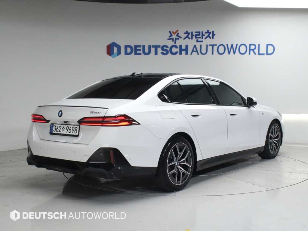 BMW 5 Series - Vista 2