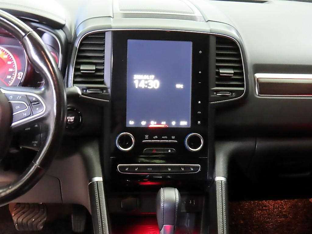 SAMSUNG QM6 - Vista 11