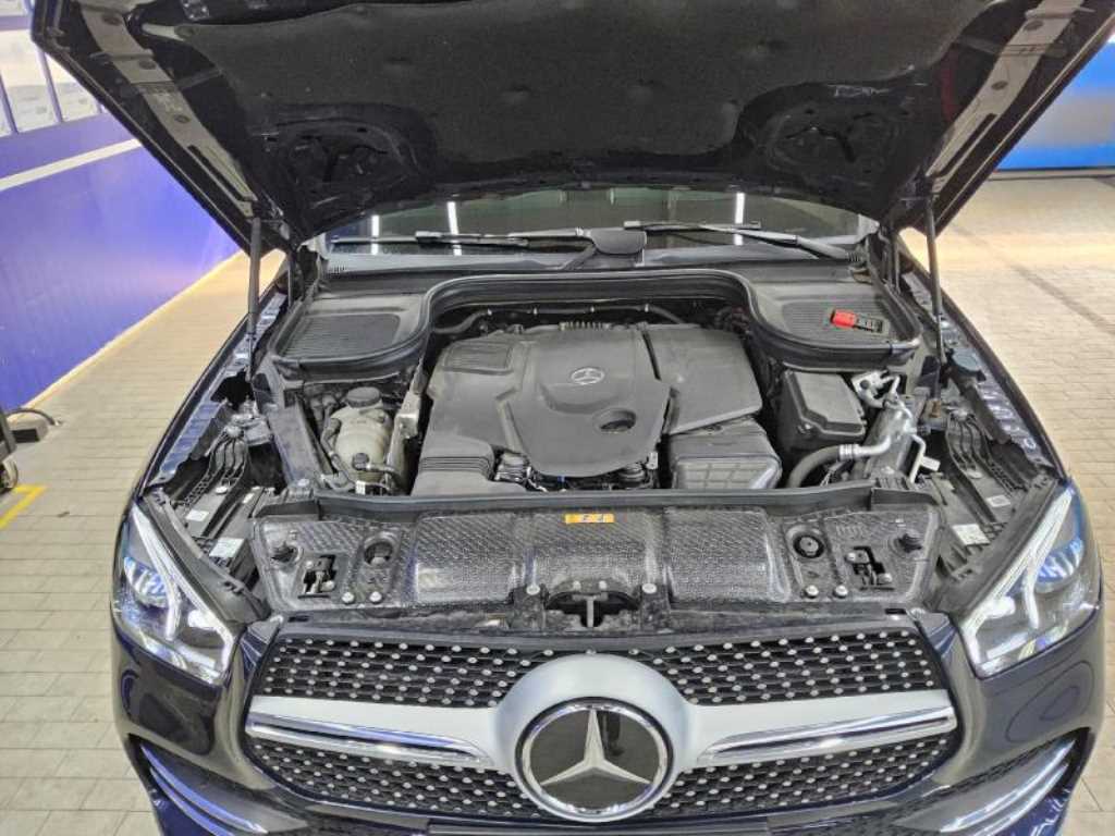 Mercedes Benz GLE Class - Vista 7