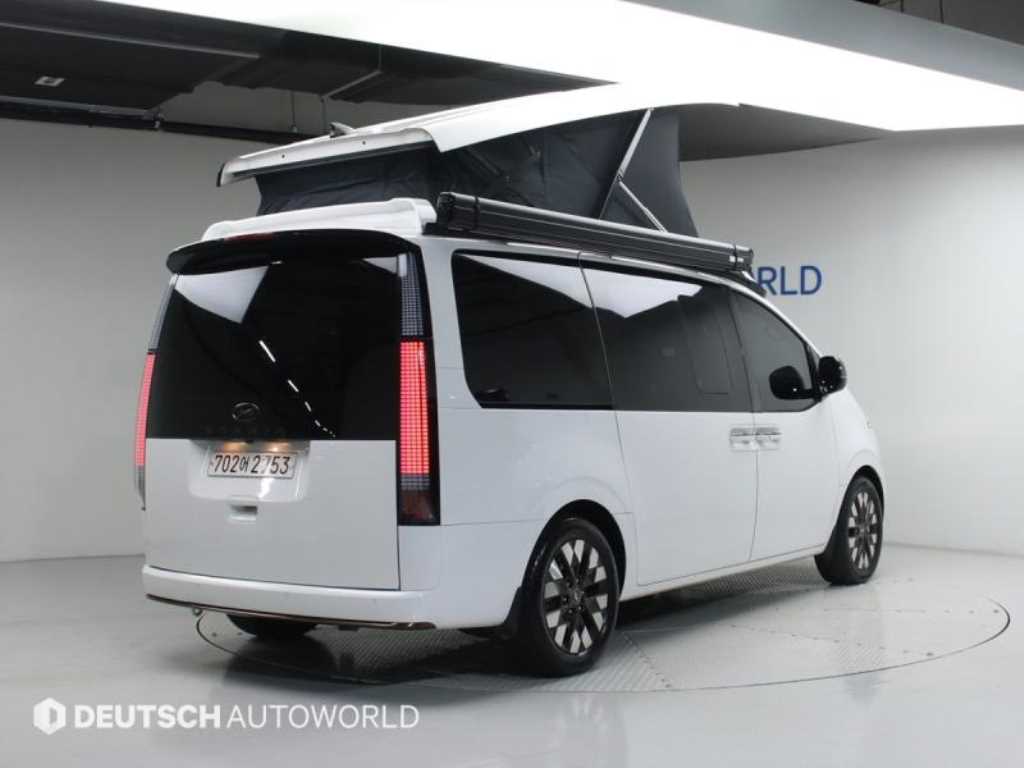 HYUNDAI Staria - Vista 2