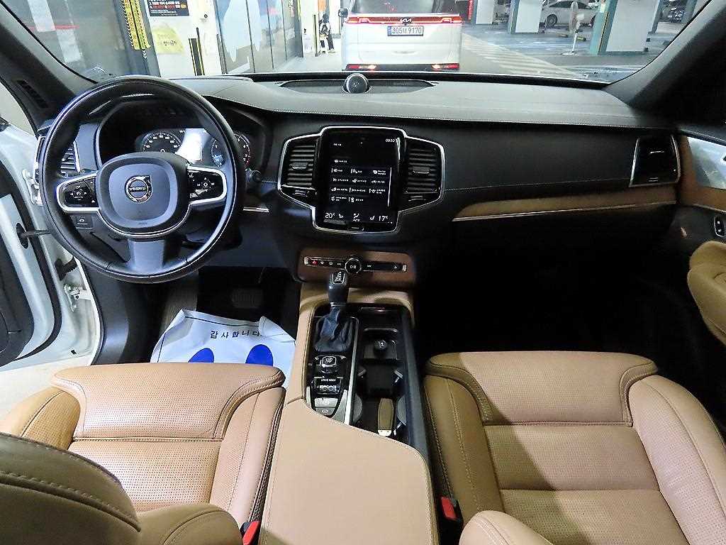 Volvo XC90 - Vista 10