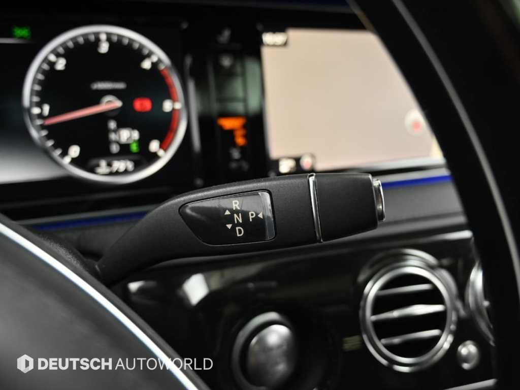 Mercedes Benz S Class - Vista 9