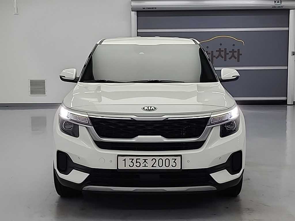 KIA Seltos - Vista 2