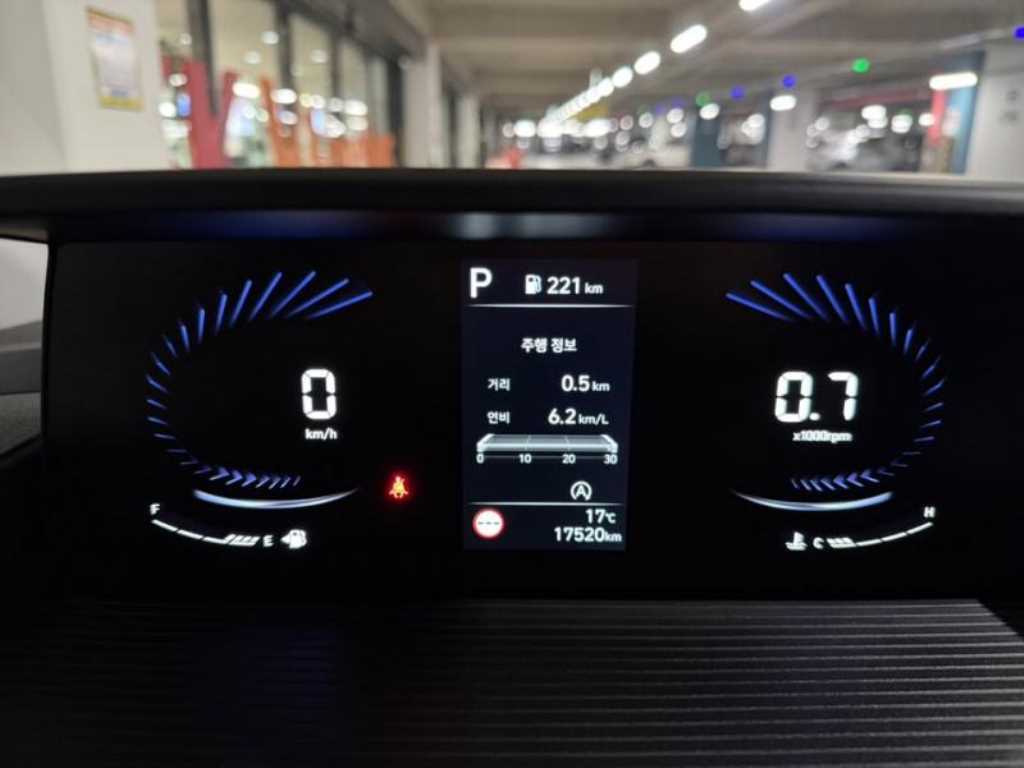 HYUNDAI Staria - Vista 8