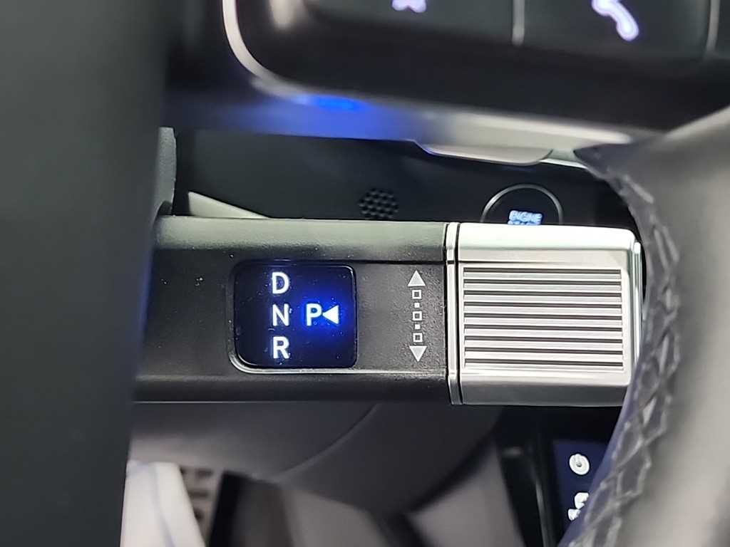 HYUNDAI Grandeur - Vista 8