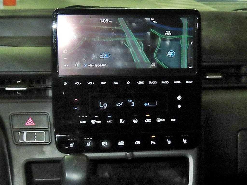 HYUNDAI Staria - Vista 11