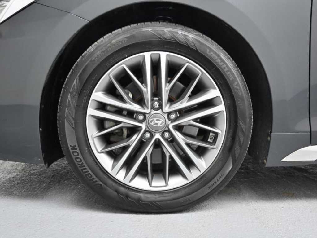 HYUNDAI Grandeur - Vista 5