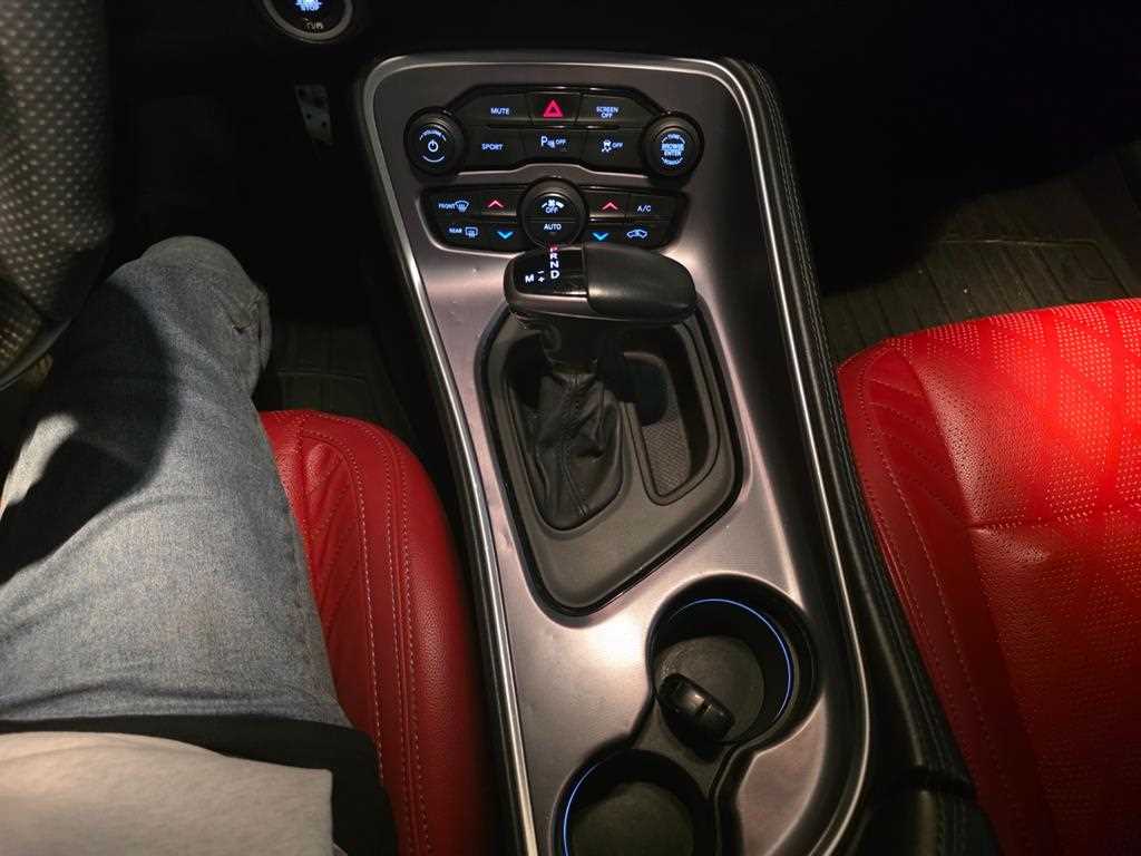 DODGE Challenger 2019 Negro - Importación desde Corea - HF Imports Iquique - Foto 15