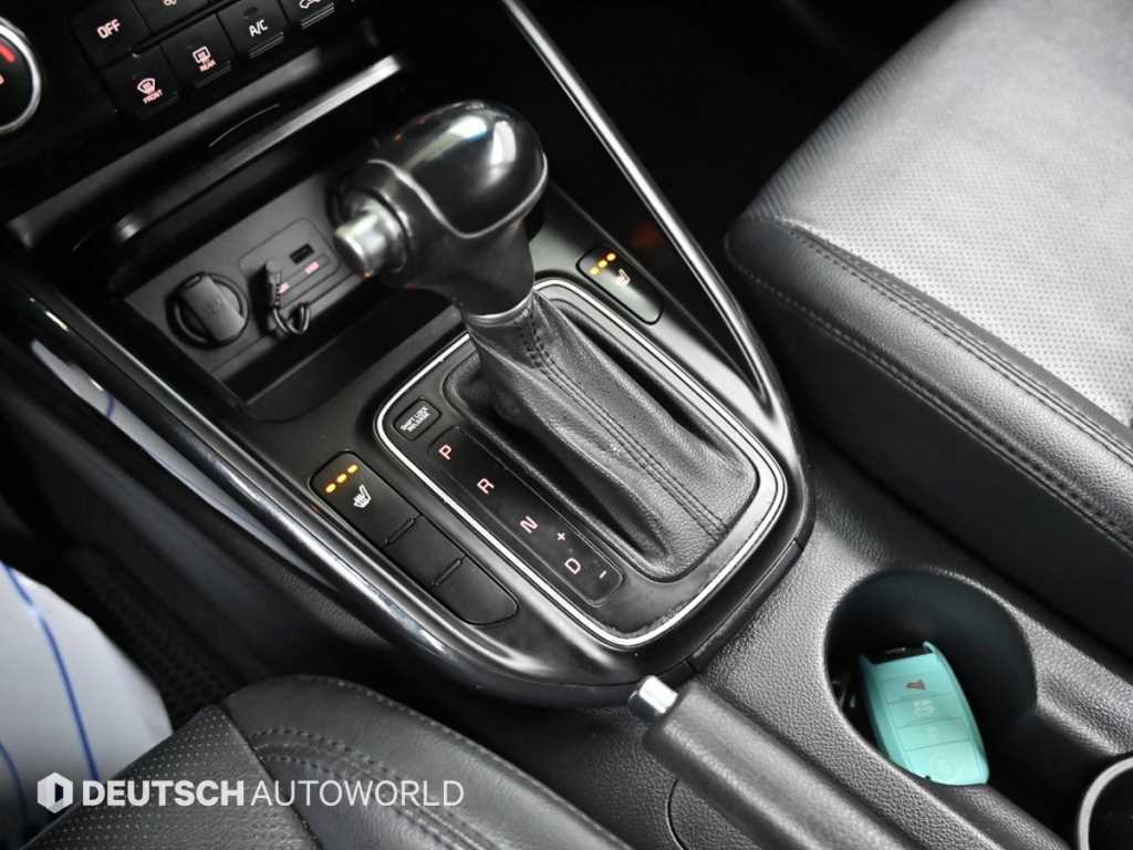 KIA Carens - Vista 9