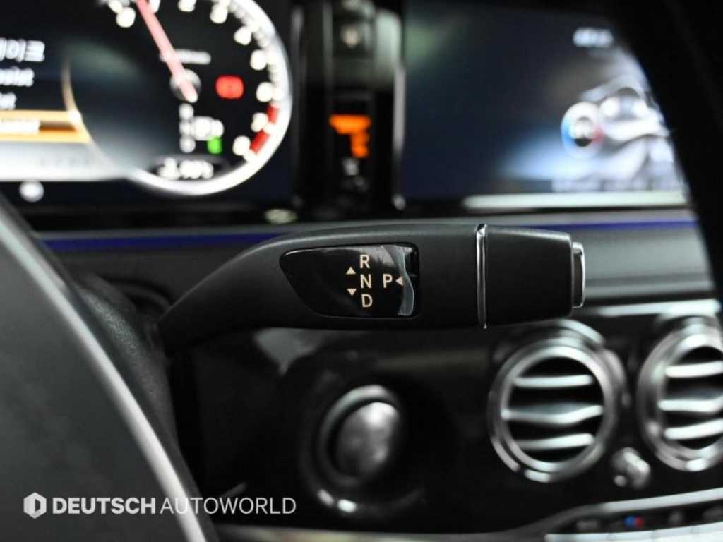 Mercedes Benz S Class - Vista 9