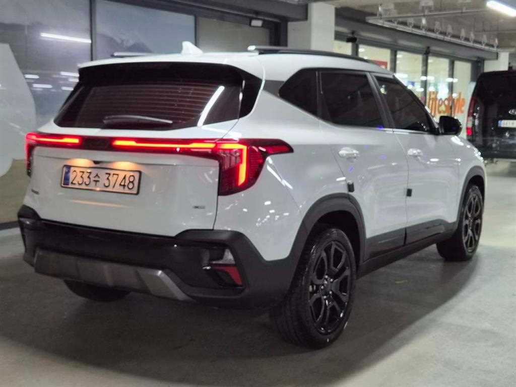 KIA Seltos - Vista 4