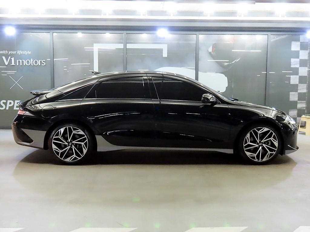 HYUNDAI Ioniq 6 - Vista 3