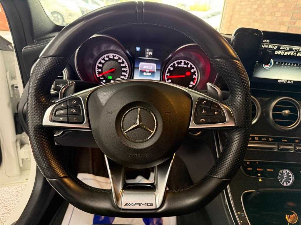 Mercedes Benz C Class - Vista 9