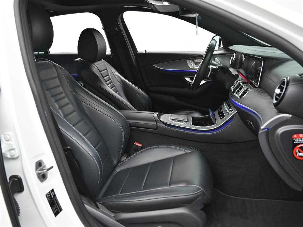 Mercedes Benz E class - Vista 10