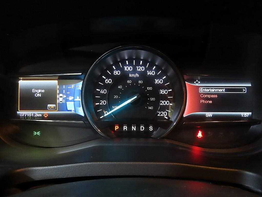 Ford Explorer - Vista 9